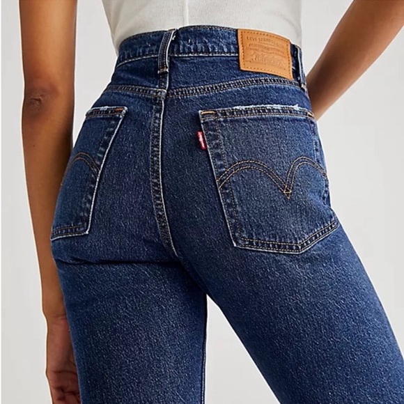 LEVI'S Wedgie Straight Leg Jeans High Rise Button Fly in size 26z - Picture 11 of 11